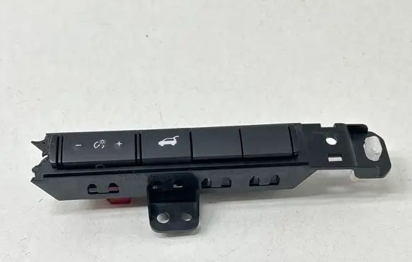 Nissan Qashqai J12 Tailgate opening switch 681066UN0A 681RU6UN0A
