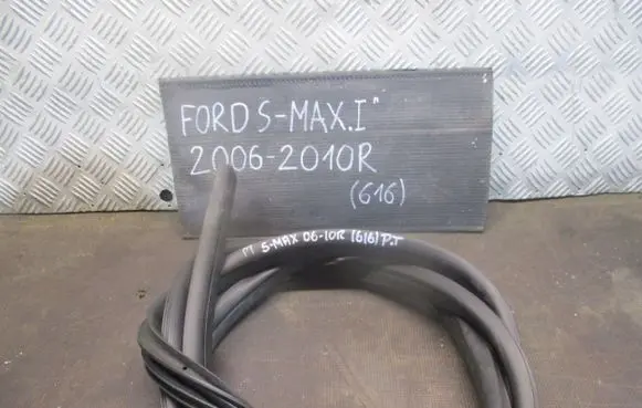 Ford S-MAX Front door rubber seal 