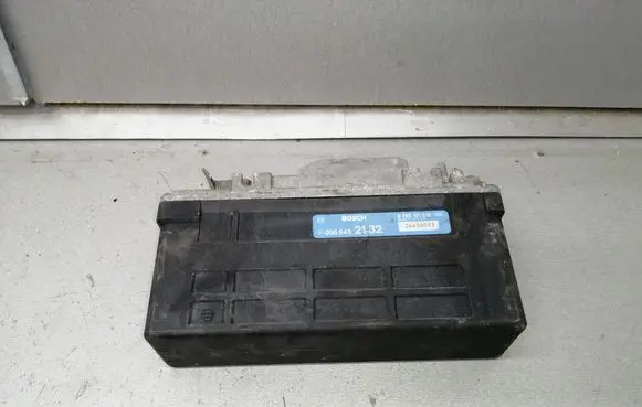 Mercedes-Benz E W124 ABS control unit/module 0055452132 0265101018