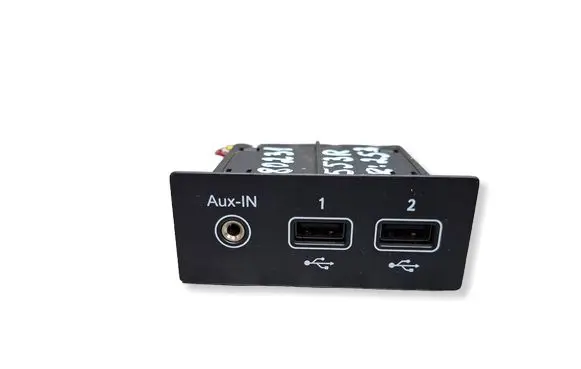 Renault Captur II USB socket connector S25071253 280231553R