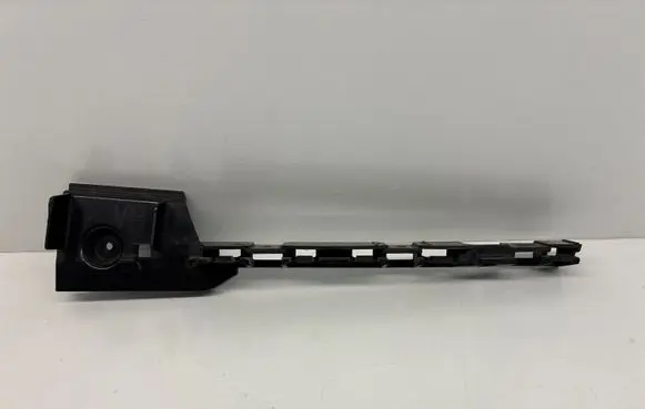 BMW 1 E81 E87 Front bumper mounting bracket 7184356