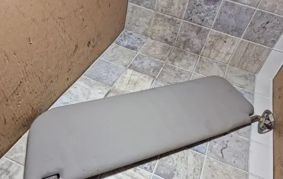 Ford Transit Sun visor YC15V04100