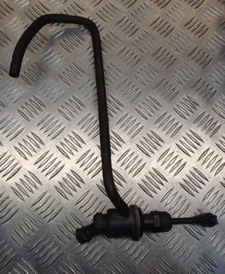 Nissan Note (E11) Clutch master cylinder 306109U100