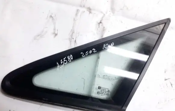 Opel Zafira A Front triangle window/glass 