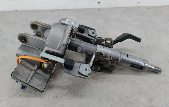 Opel Corsa D Steering wheel axle 55703402
