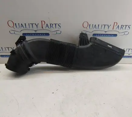 Mercedes-Benz C W205 Air intake duct part A6510903242