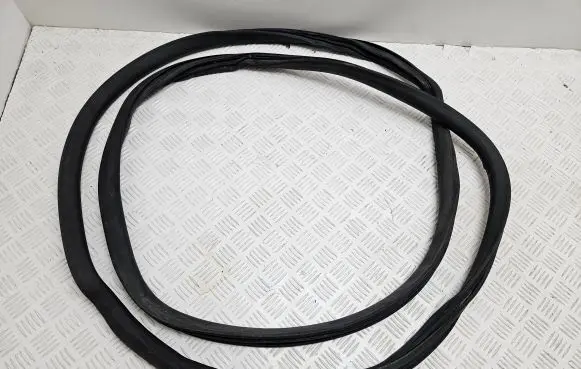 Peugeot Expert Front door rubber seal