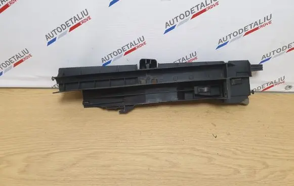 BMW X5 E70 Side radiator support slam panel 7799761