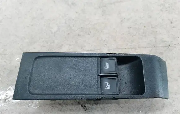 Skoda Fabia Mk3 (NJ) Quarter vent window switch 