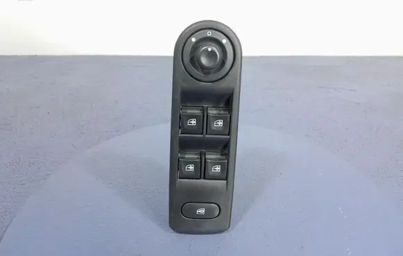 Renault Captur Electric window control switch 254113300R