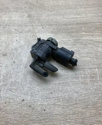 Audi A3 S3 8P Vacuum valve 1K0906283A