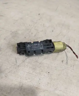 Audi A3 S3 8P Airbag deployment crash/impact sensor 8J0959651A 021813