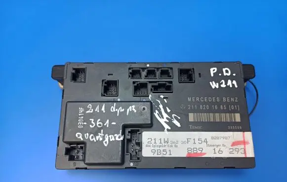 Mercedes-Benz E W211 Door control unit/module 2118201685