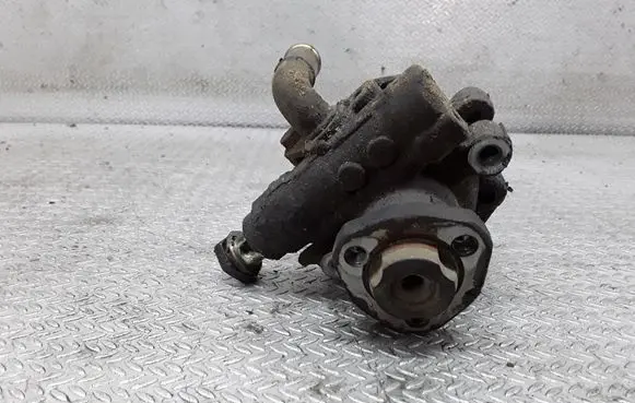 Volkswagen Golf IV Power steering pump