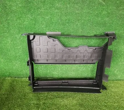 Renault Captur Intercooler air channel guide 215597898R