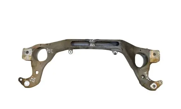 Volkswagen Touareg II Engine mounting bracket 7P0199207A