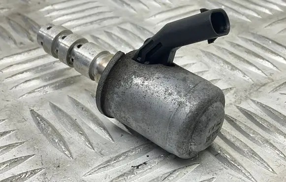 Audi A3 S3 8V Oil pressure sensor 04L906455A