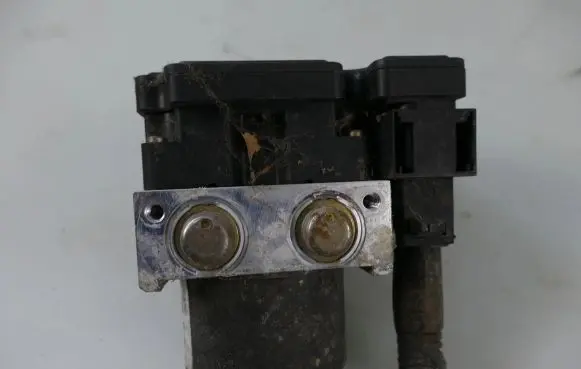 Mazda 3 I ABS Pump 3M51-2M110-CA