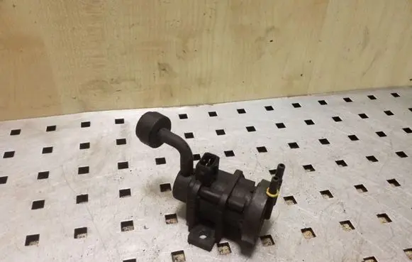 Opel Frontera B Turbo solenoid valve 4522371 4715396