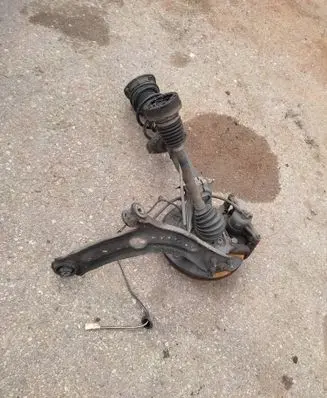 Volkswagen Tiguan Front wheel hub spindle knuckle 5Q0407257c