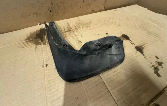 Volkswagen Up Front mudguard 1S0075111