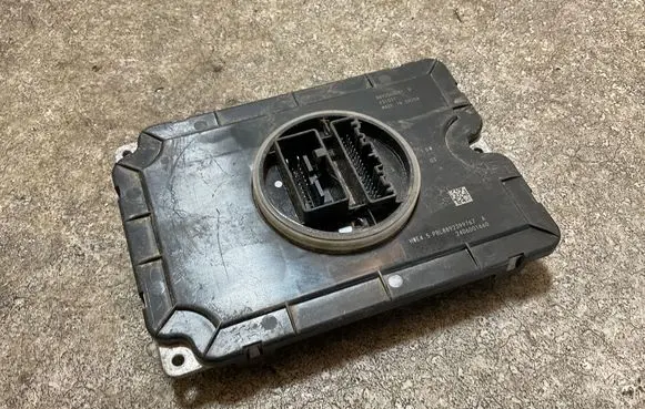 Volvo EX30 Headlight ballast module Xenon 8892563031 431031