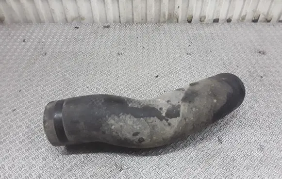 Toyota Avensis Verso Intercooler hose/pipe
