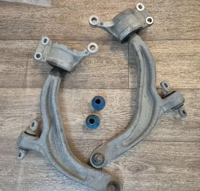 Chrysler Pacifica Front lower control arm/wishbone