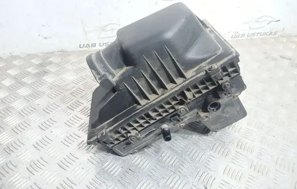 Peugeot 807 Air filter box 9640454480