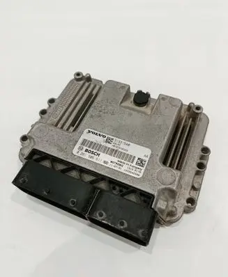 Volvo V60 Engine control unit/module 31331540 1039S42990 0261S06611