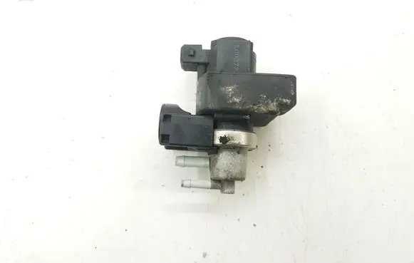Vacuum valve