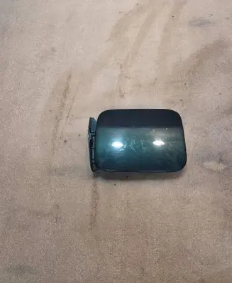 Audi A8 S8 D2 4D Fuel tank cap 