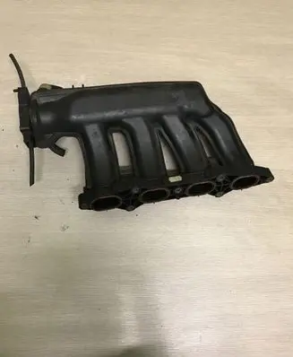 Mercedes-Benz C W203 Intake manifold A2711401101