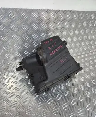 Opel Insignia A Air filter box 55560885