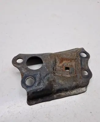 Toyota Prius (XW30) Sway bar bush bracket, front 