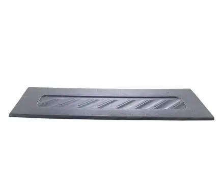 Chevrolet Silverado Rear sill trim cover 84504230