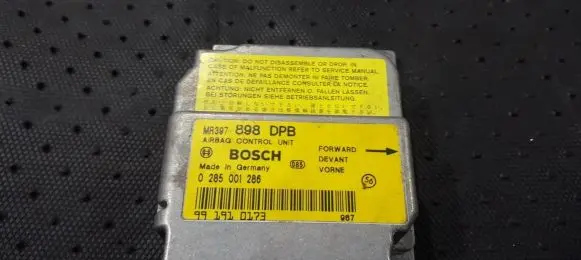 Mitsubishi Carisma Airbag control unit/module MR397898DPB 0285001286