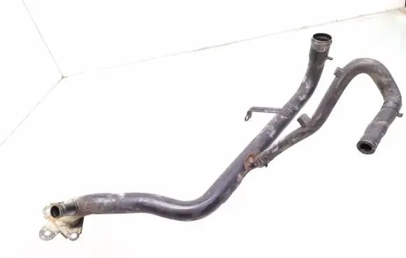 Volkswagen PASSAT B5 Engine coolant pipe/hose 058121071C 8D0121107D