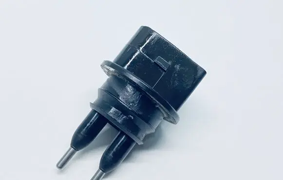 Volkswagen Golf VI Windshield washer fluid level sensor 7M0919376