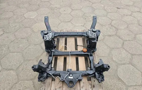 Land Rover Defender Front axle beam 