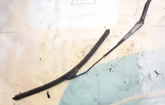 Honda Accord Front wiper blade arm