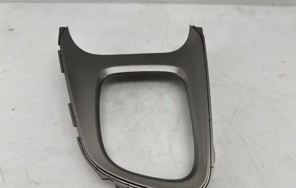 Toyota Yaris Cross Other center console (tunnel) element 588330D270