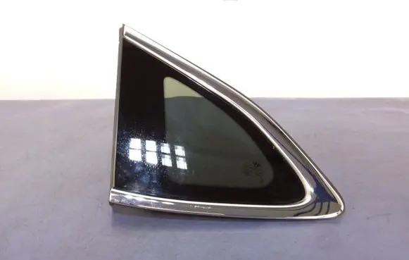 Hyundai Tucson TL Rear side window