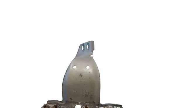 Audi A4 S4 B7 8E 8H Fender mounting bracket 8E0821136A