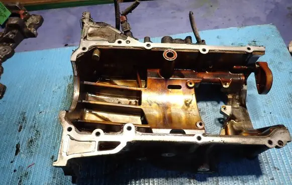 Nissan Juke I F15 Oil sump 