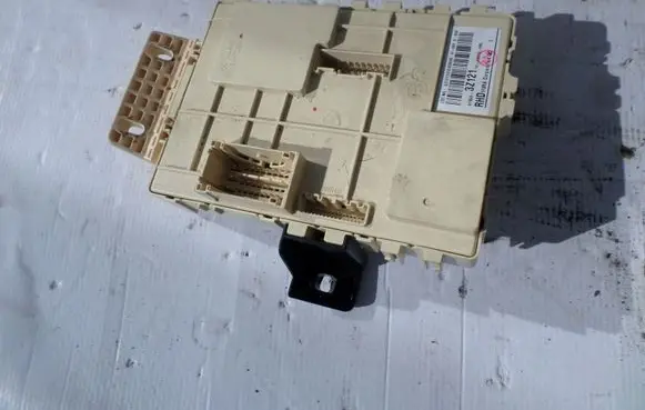 Hyundai i40 Fuse module 919503Z121