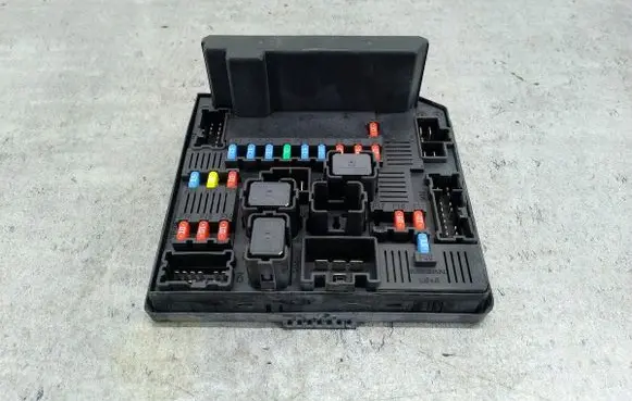 Nissan Qashqai+2 Fuse box set 284B7BB00D