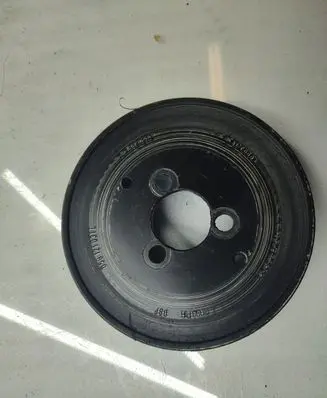 Audi Q7 4L Water pump pulley 059121031