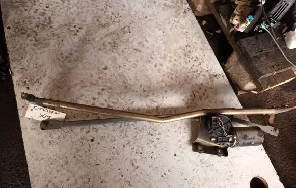 Citroen XM Front wiper linkage 