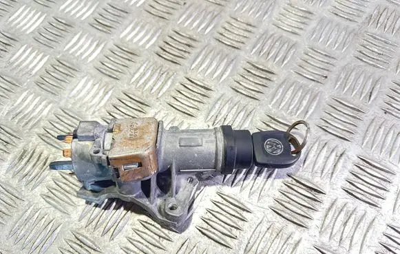 Volkswagen Fox Ignition lock 4B0905851N